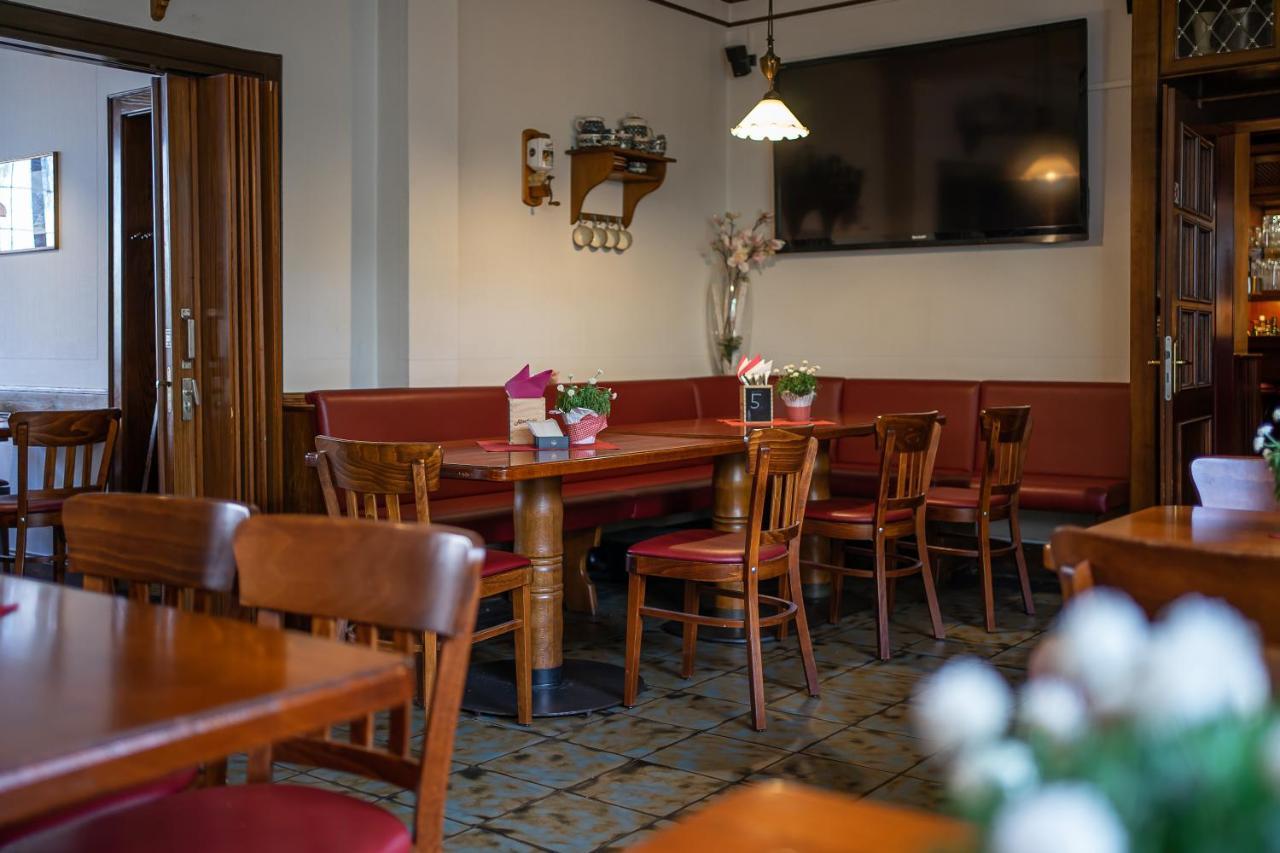 Hotel Zwehrener Hof à Cassel Extérieur photo
